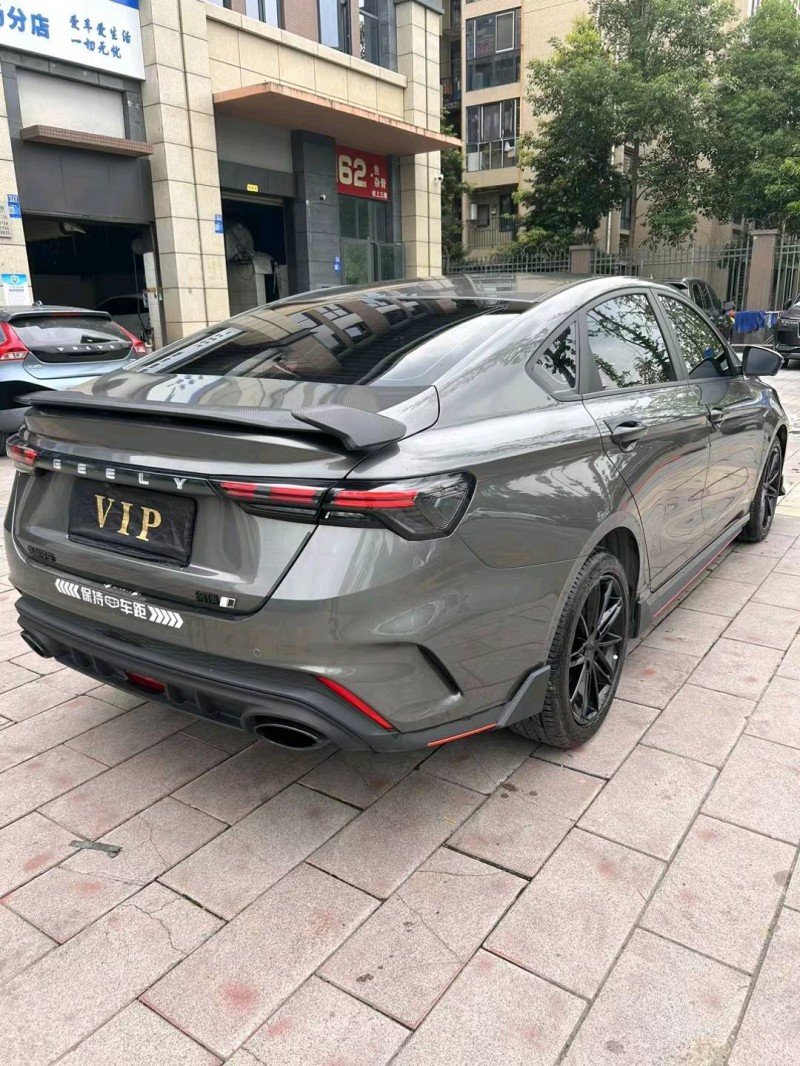 成都22年吉利缤瑞7