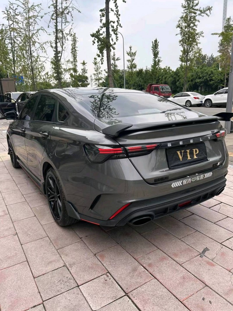 成都22年吉利缤瑞9