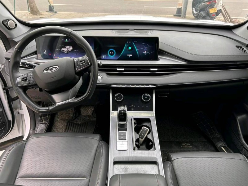 成都21年奇瑞瑞虎76