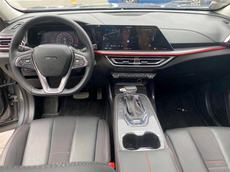 成都21年长安汽车欧尚4