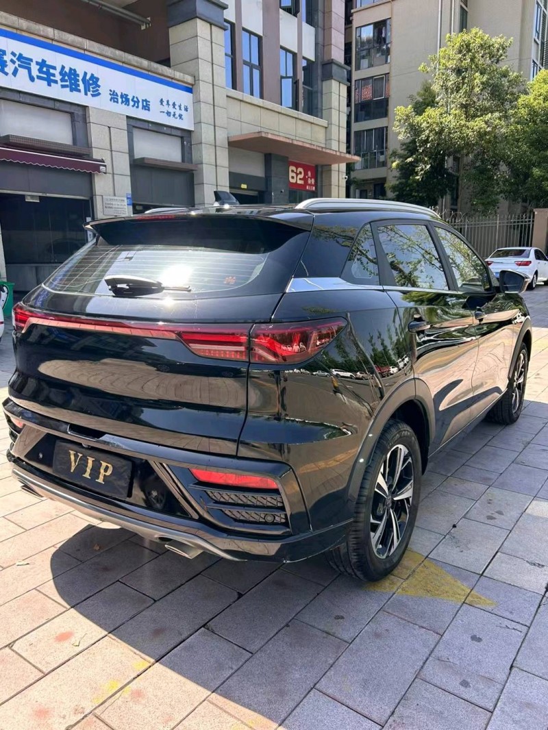 成都21年江淮思皓QX9