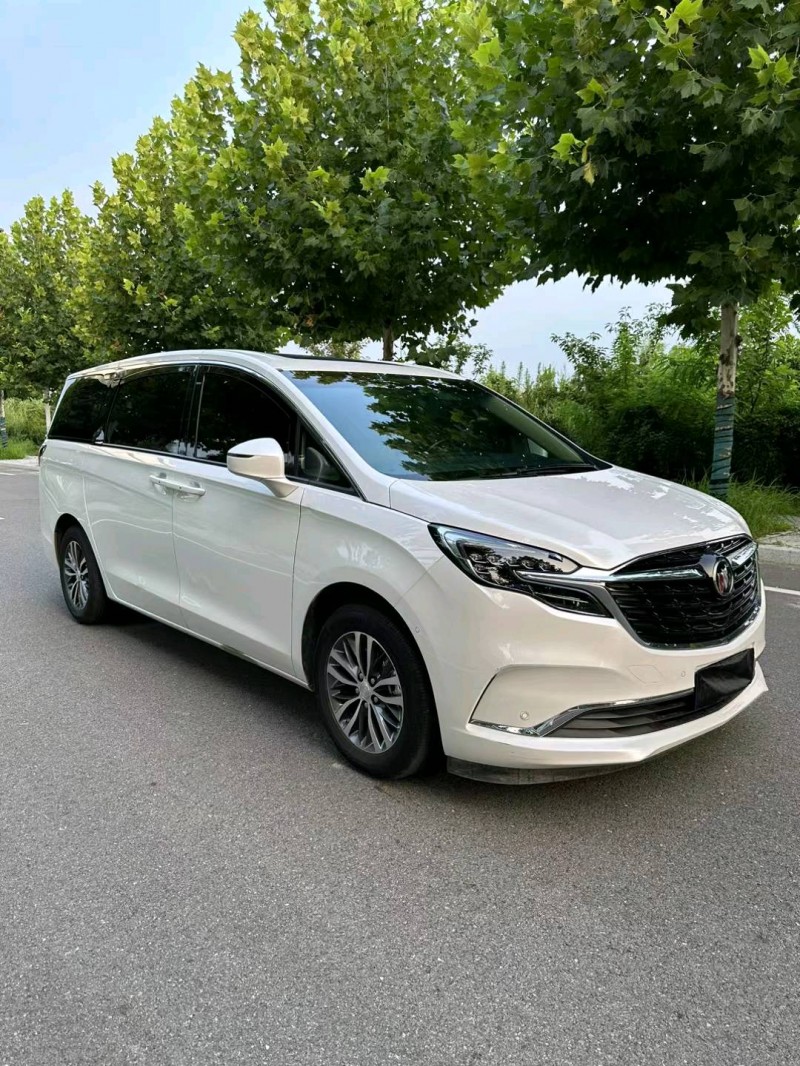 徐州22年别克GL82