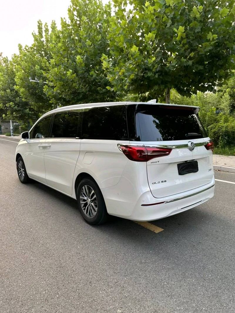 徐州22年别克GL88