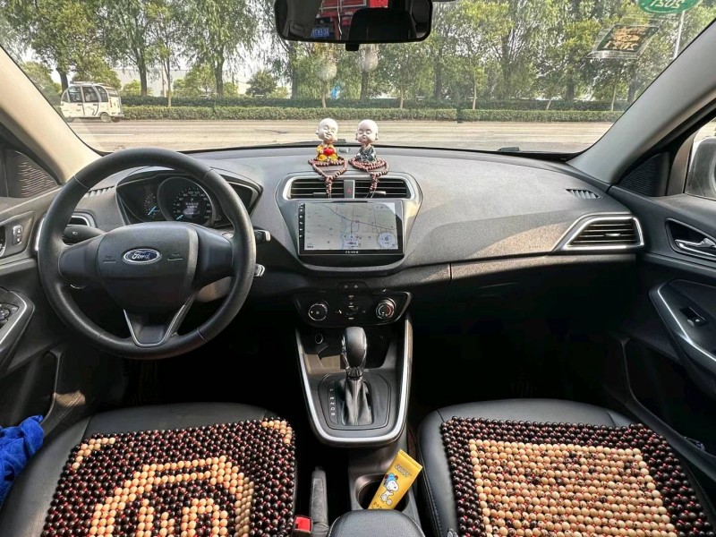 徐州19年福特福克斯6