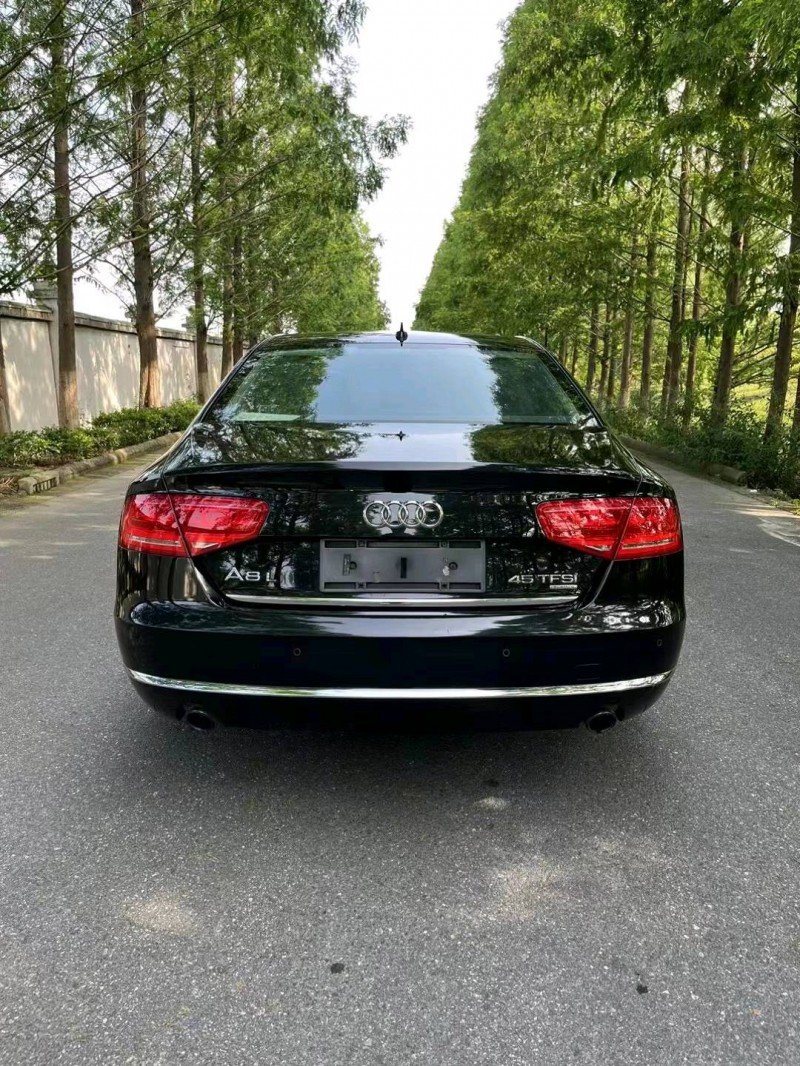 徐州13年奥迪A8L9