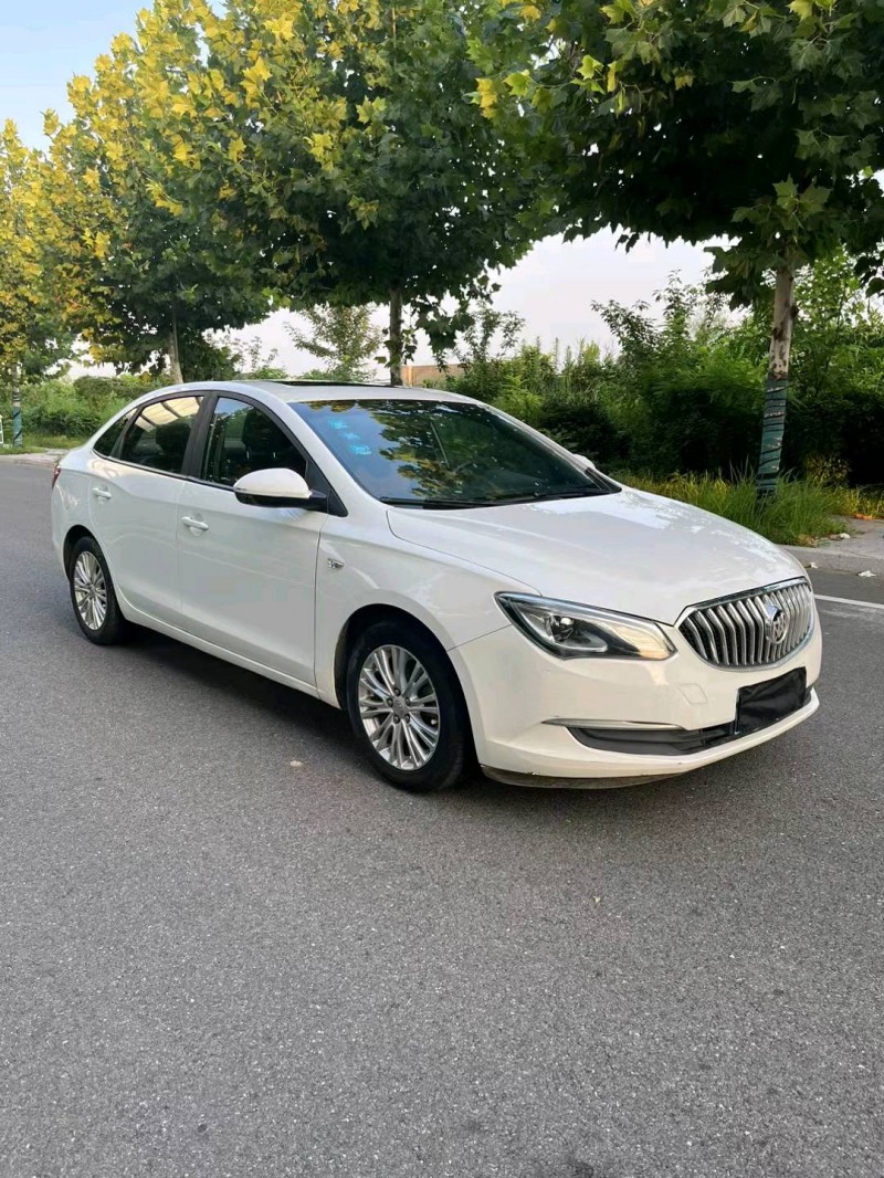 徐州17年别克英朗2