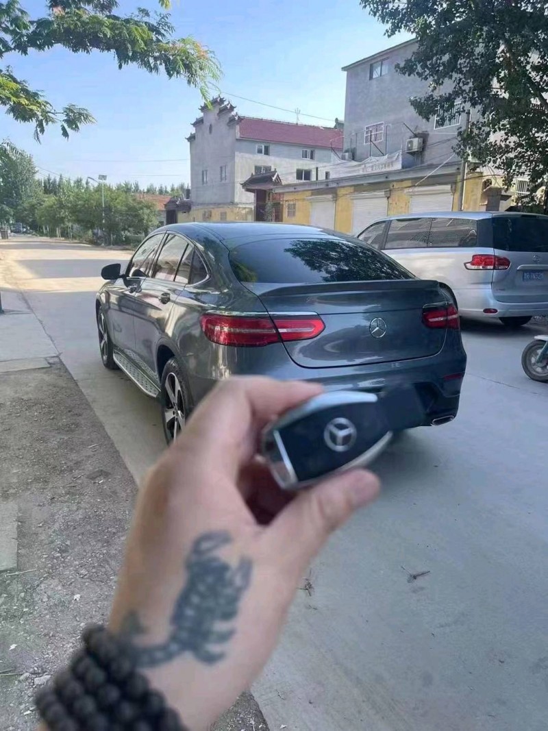 枣庄19年奔驰GLC4