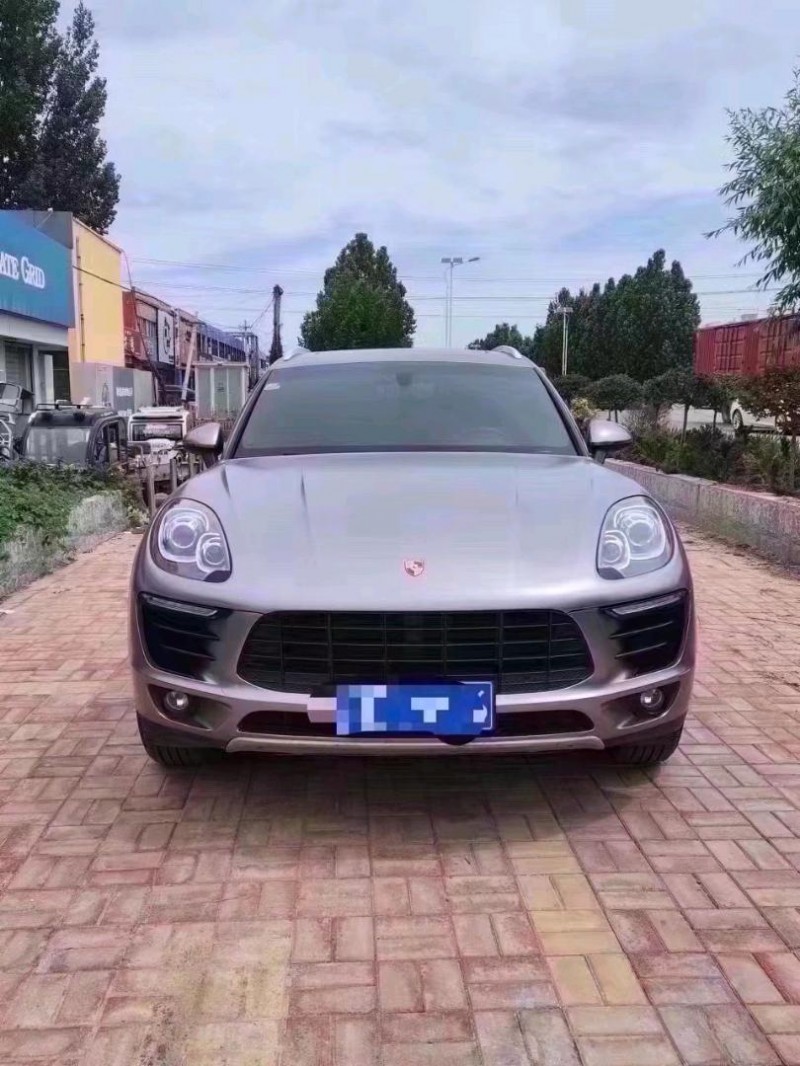 枣庄15年保时捷Macan1