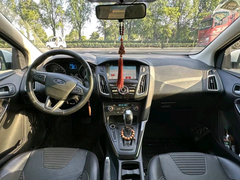 徐州17年福特福克斯5