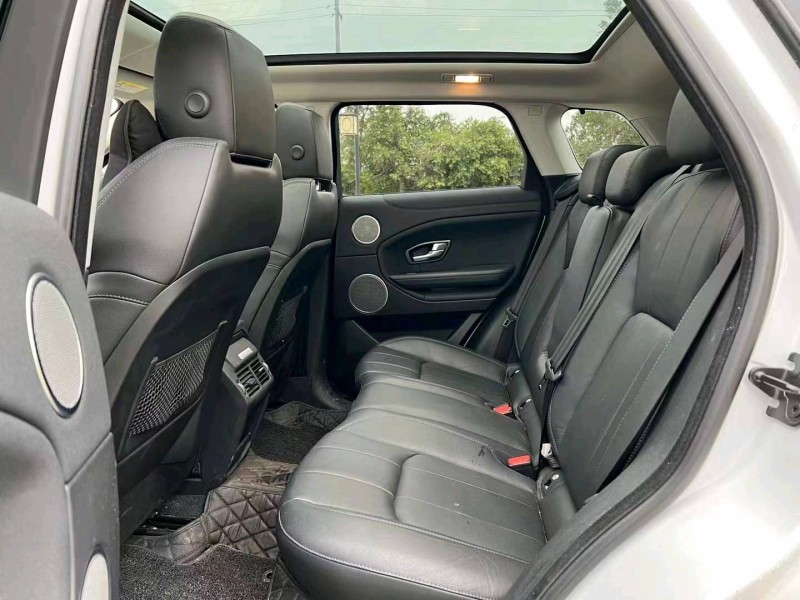 深圳18年路虎极光8