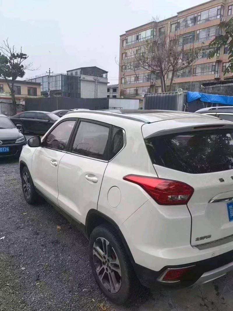 邯郸18年北汽绅宝X357