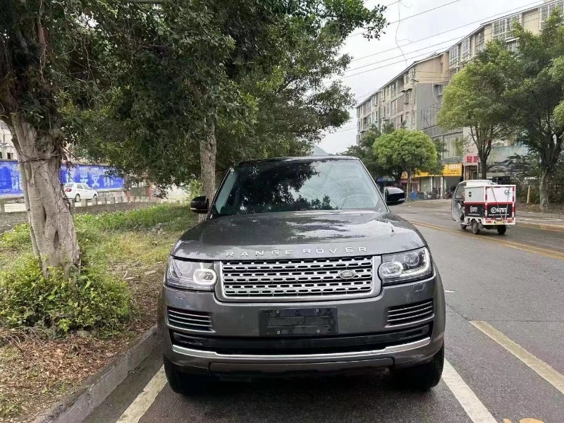 武汉18年路虎揽胜行政1
