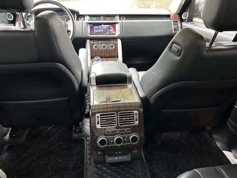 武汉18年路虎揽胜行政4