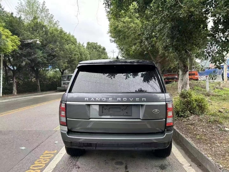 武汉18年路虎揽胜行政5