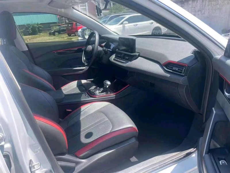 宜昌22年东风奕炫7