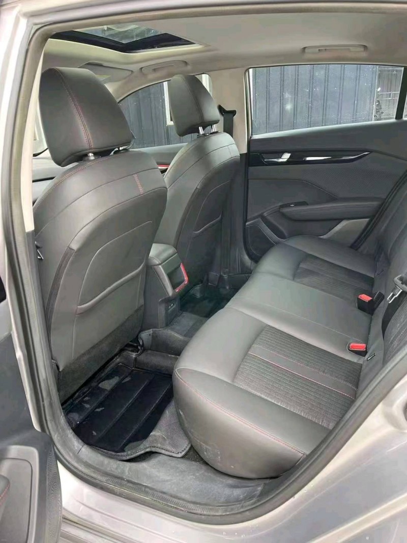 宜昌21年东风奕炫4