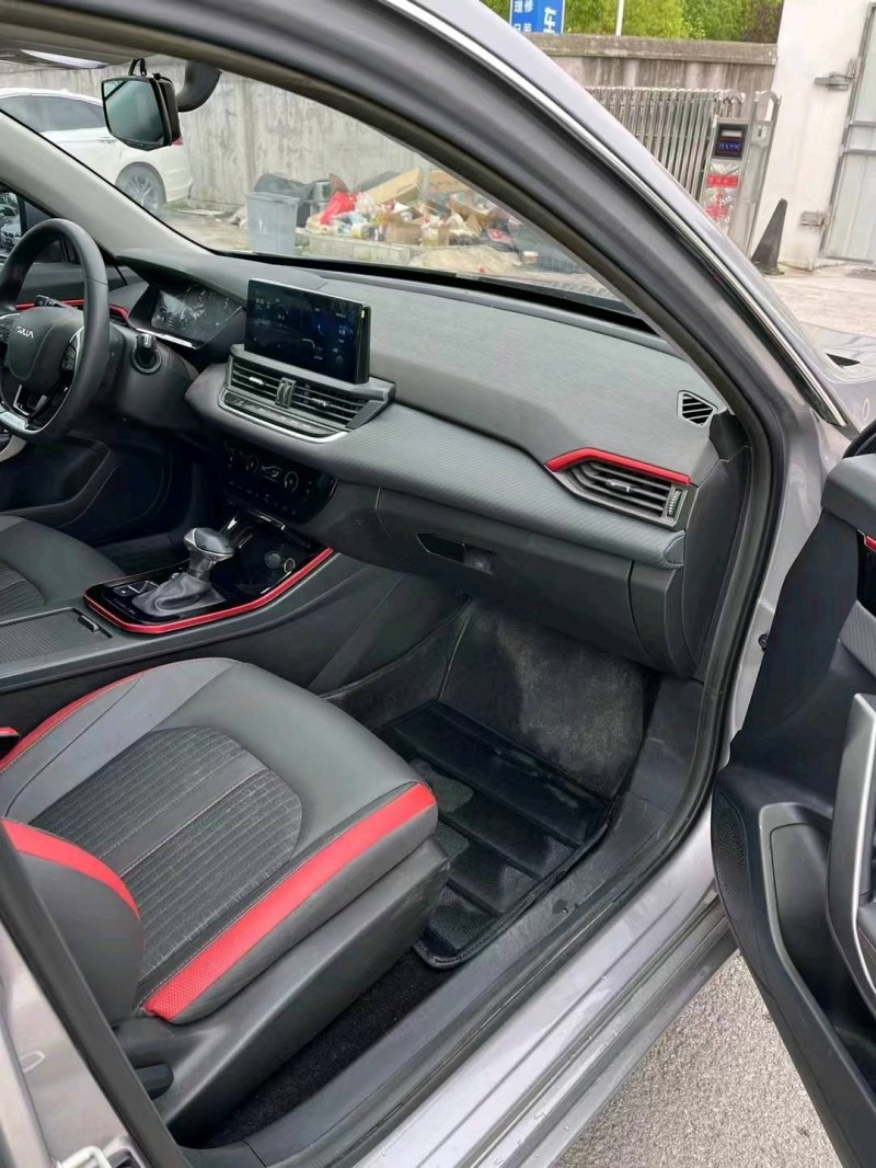 宜昌21年东风奕炫6