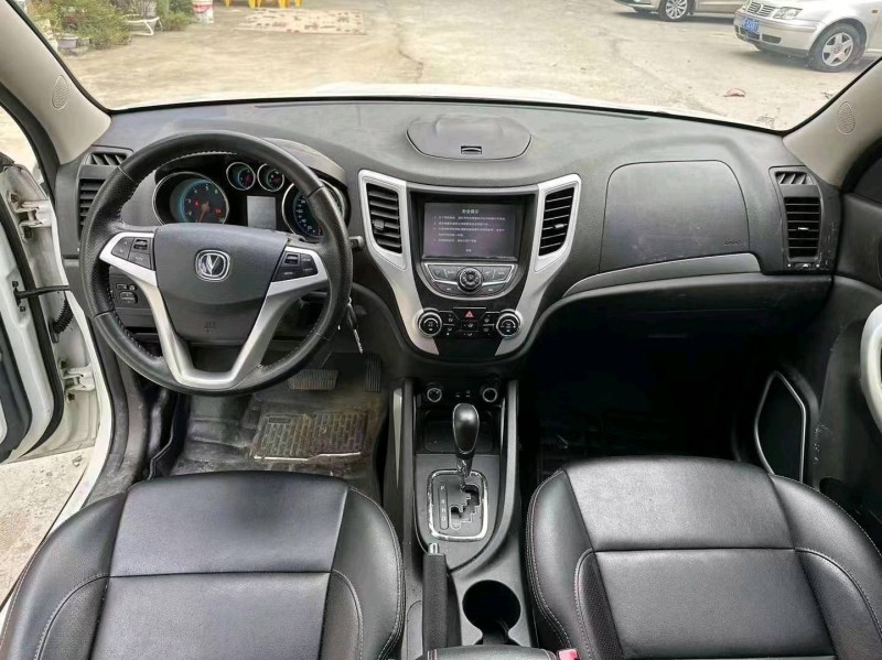 深圳15年长安汽车CS359