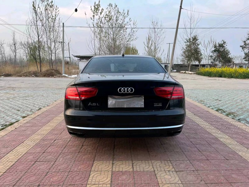 徐州11年奥迪A8L9