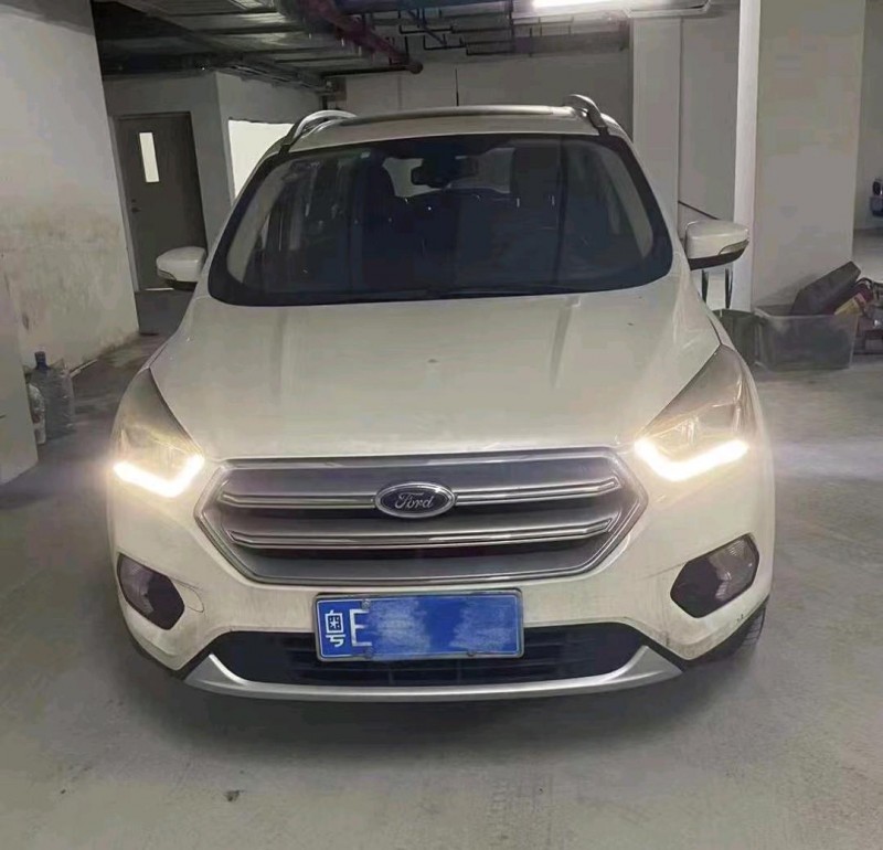 珠海17年福特翼虎1