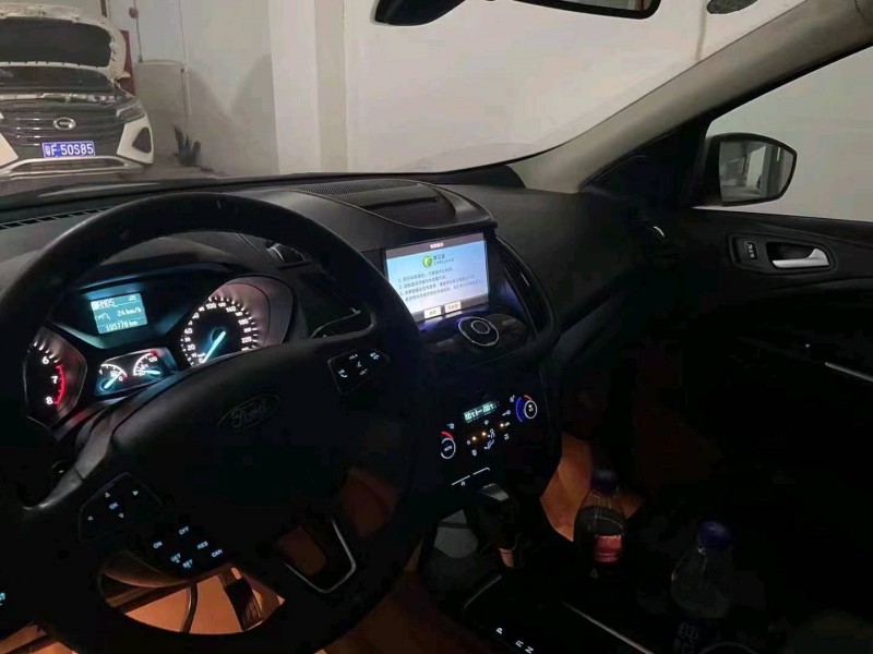 珠海17年福特翼虎3