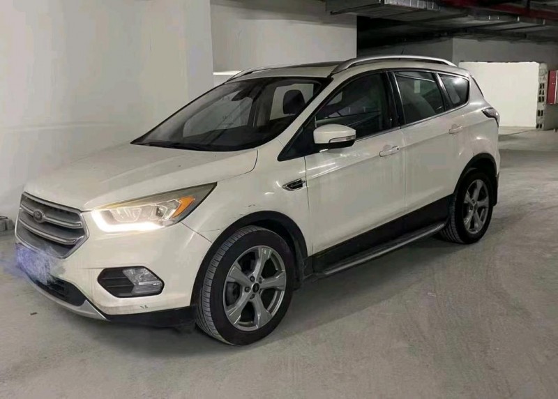 珠海17年福特翼虎7