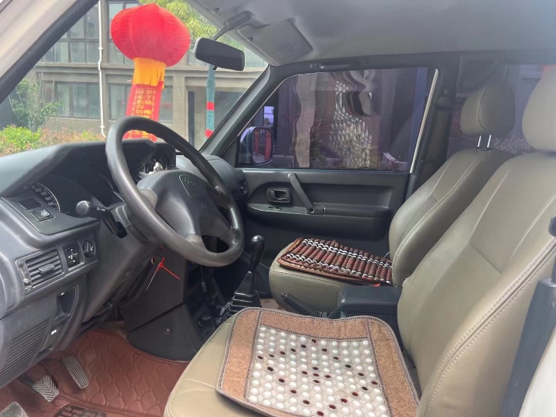 徐州12年獵豹汽車黑金剛2