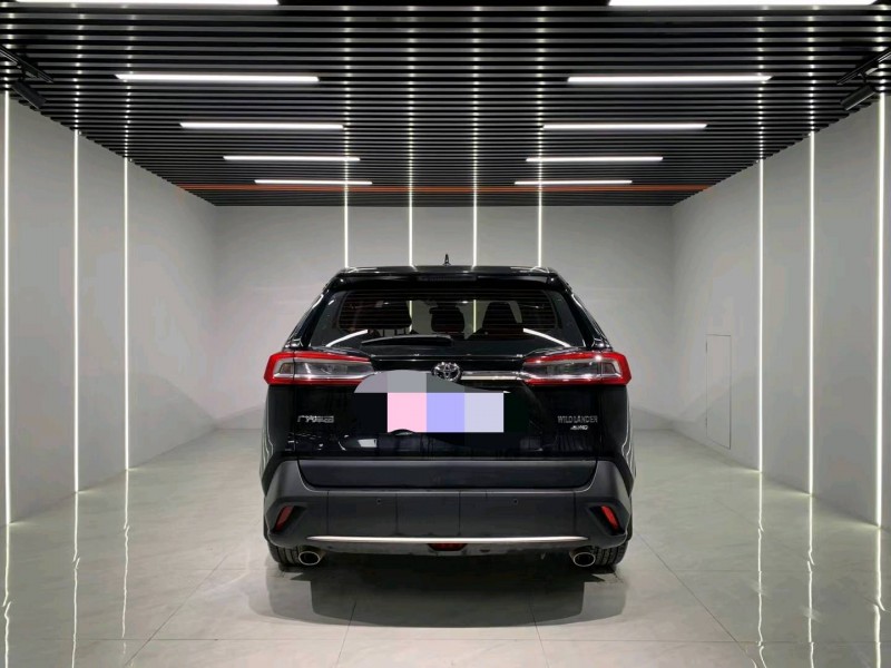 成都21年丰田威兰达8