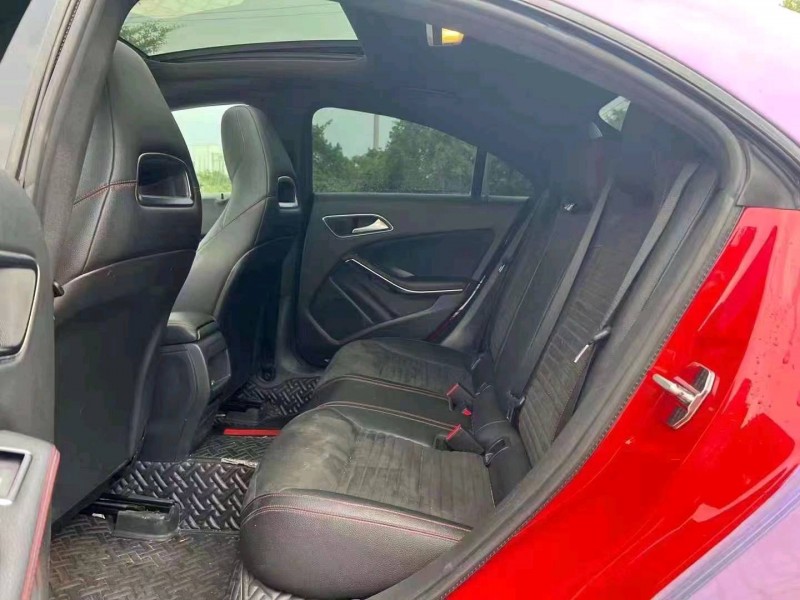 深圳16年奔驰CLA8