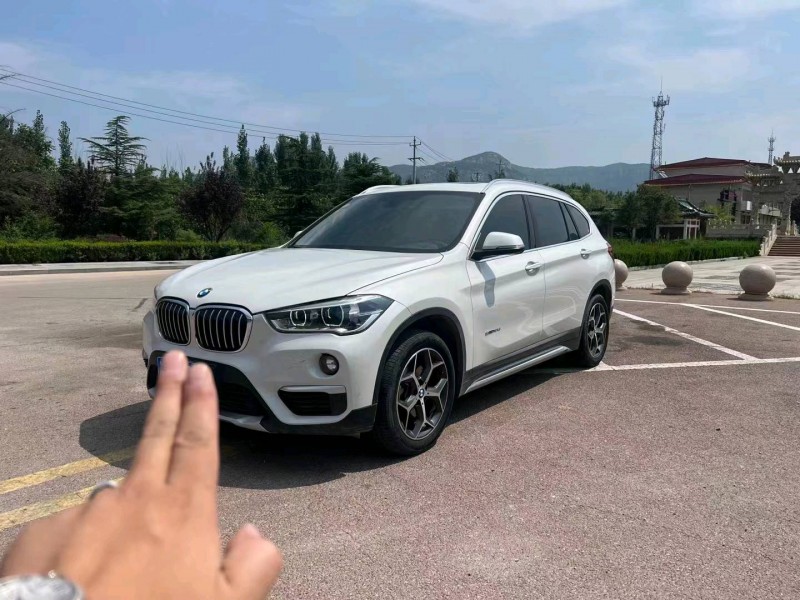 济宁17年宝马X12