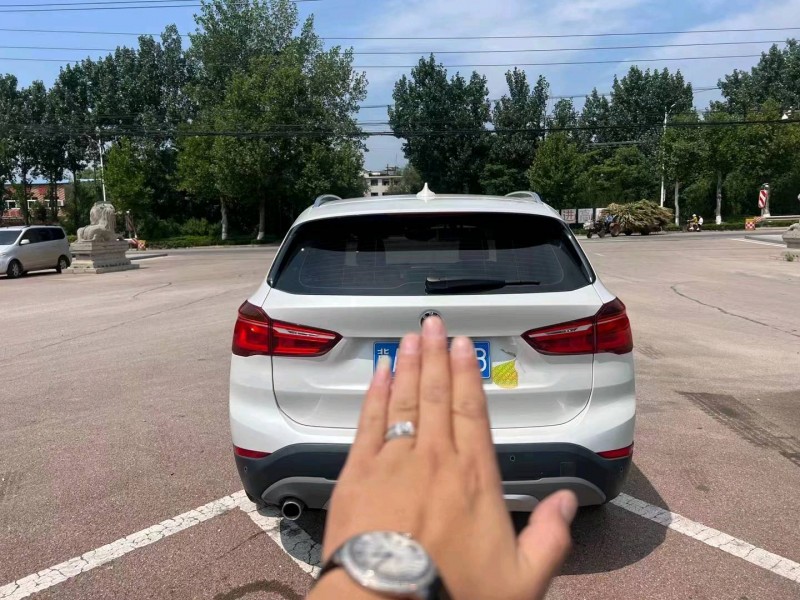 济宁17年宝马X16