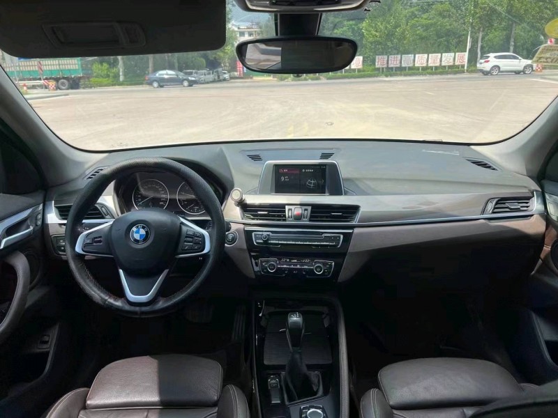 济宁17年宝马X19