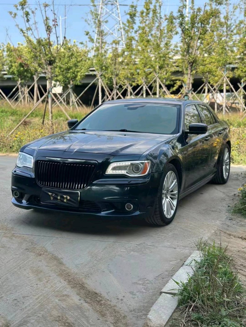 枣庄13年克莱斯勒300C2