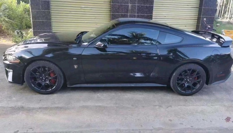 珠海18年福特野马2