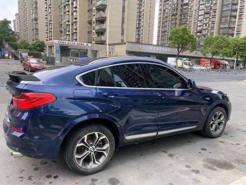 苏州17年宝马X46