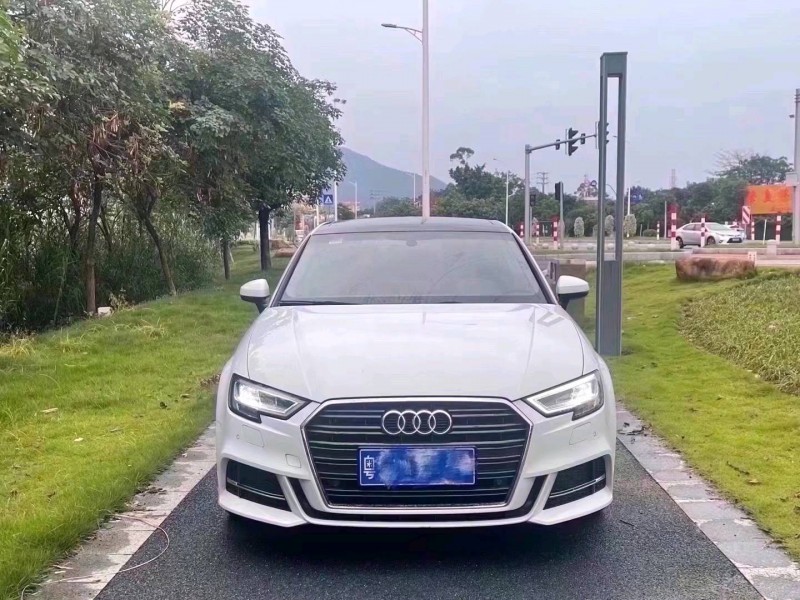 珠海19年奥迪A31