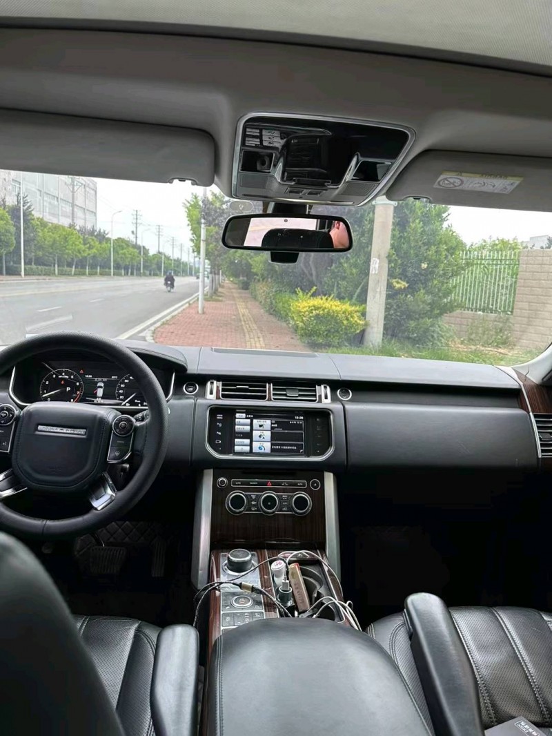 重庆13年路虎揽胜行政5