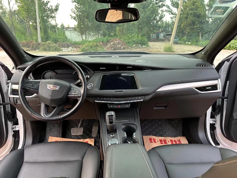 徐州17年凯迪拉克XT47