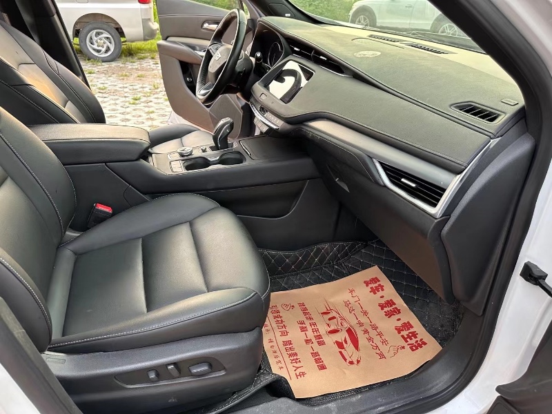 徐州17年凯迪拉克XT48