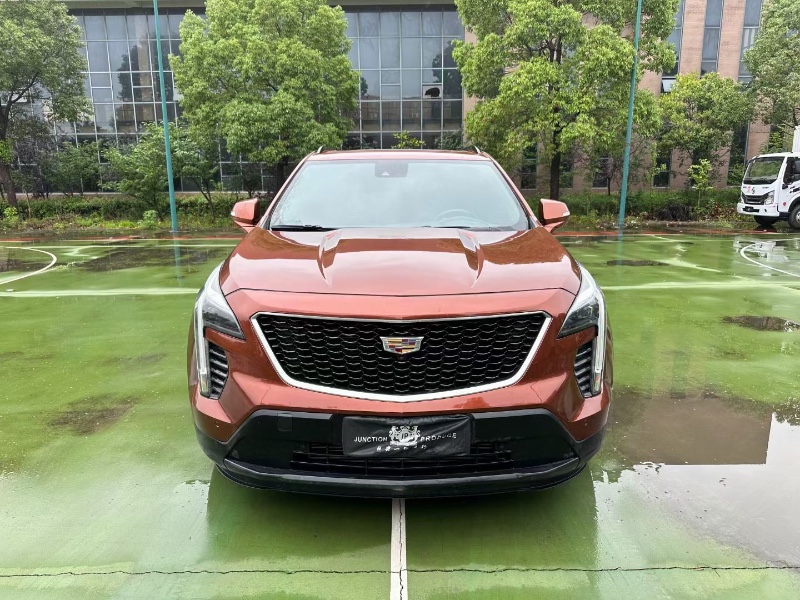 襄陽18年凱迪拉克XT41