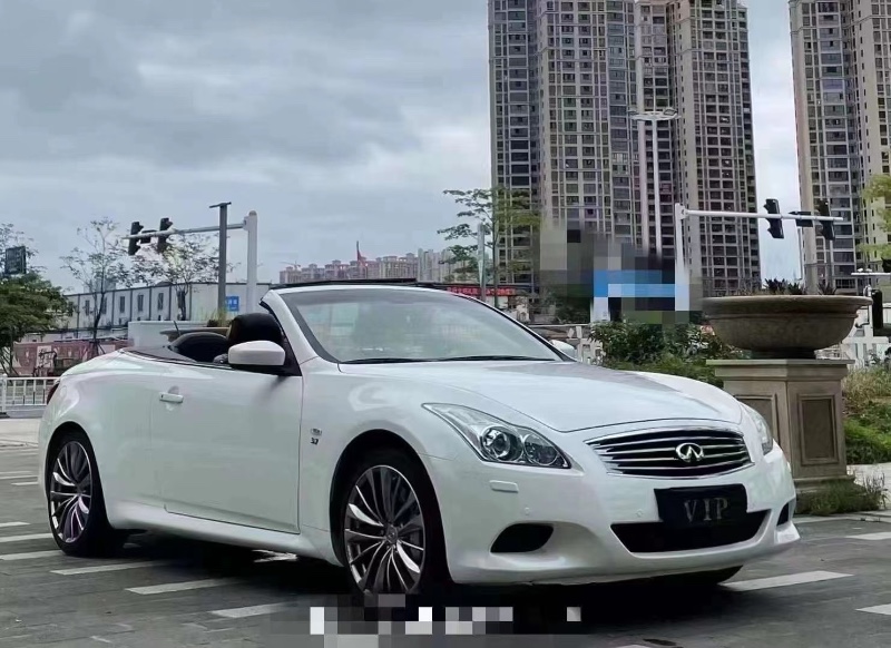 青岛16年英菲尼迪Q603