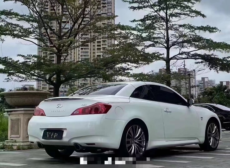 青岛16年英菲尼迪Q606
