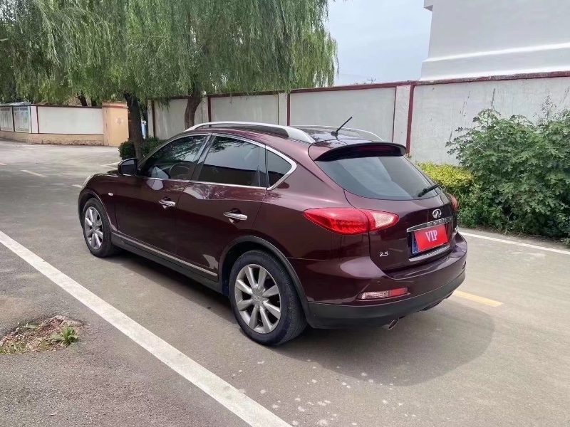青岛14年英菲尼迪QX502