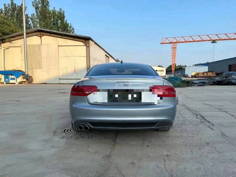 郑州13年奥迪A58