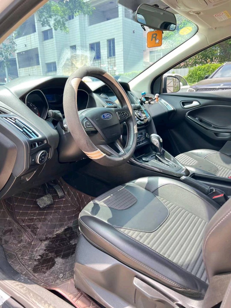 广州16年福特福克斯6