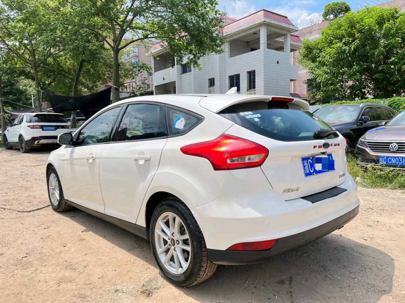 广州16年福特福克斯8