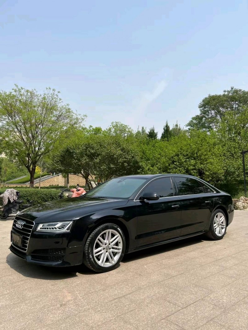 邢台18年奥迪A8L2