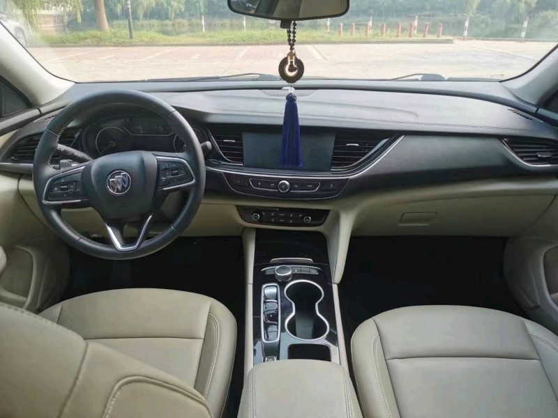 常州21年别克君威8