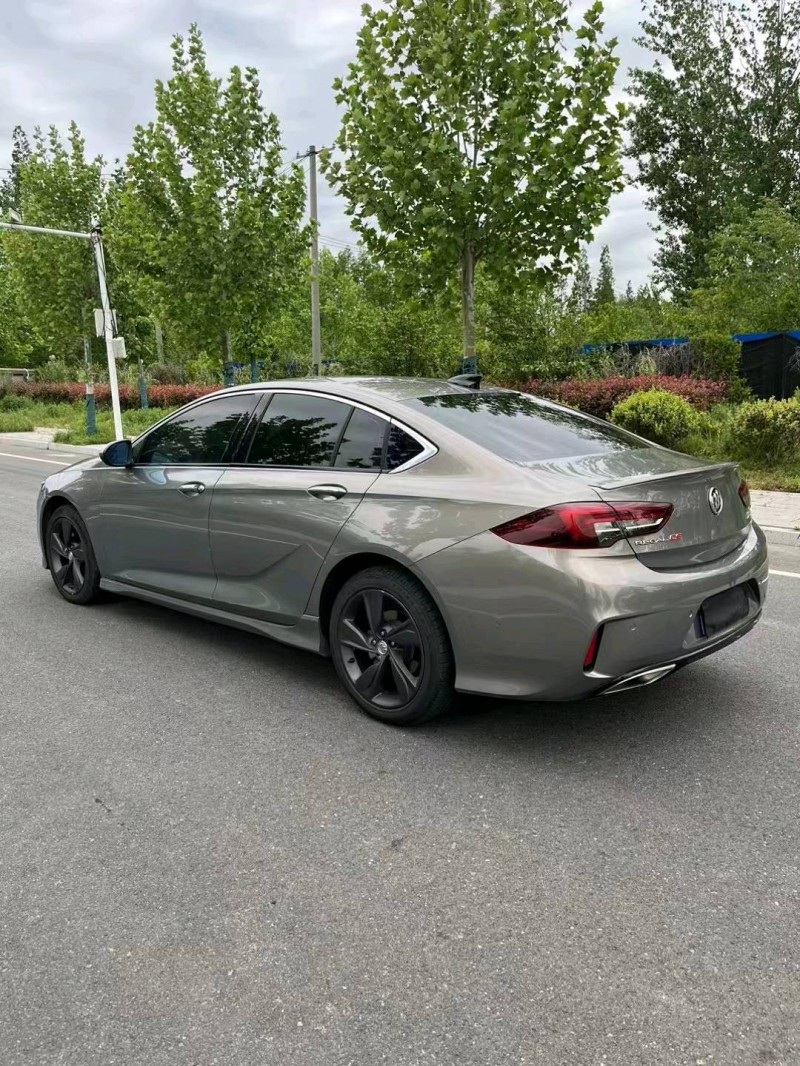 徐州18年别克君威7