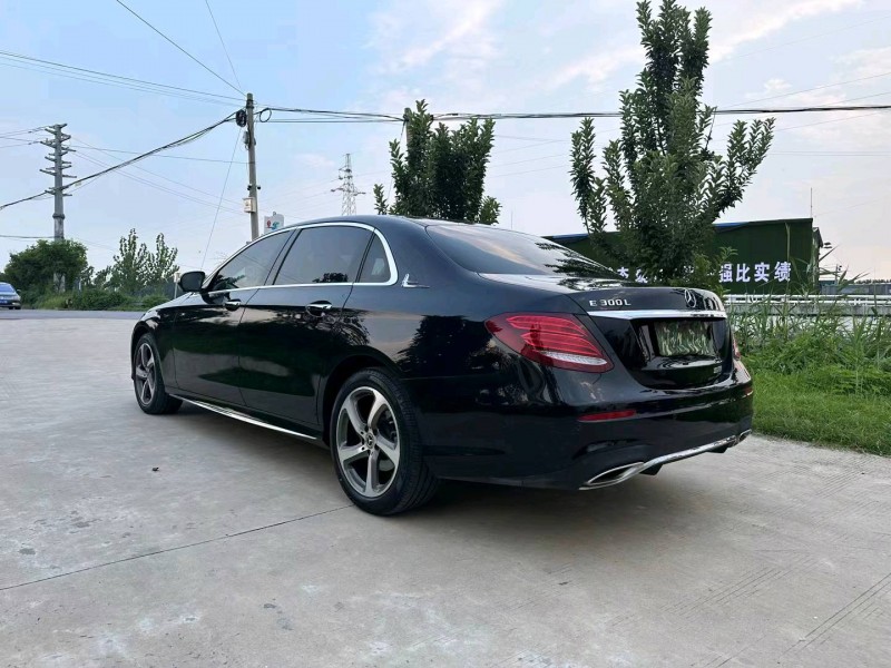 徐州19年奔驰E8